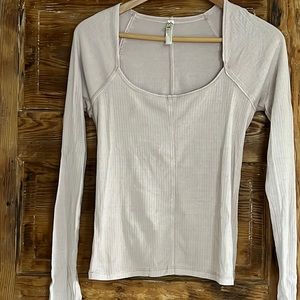 Free People Square Neck Long Sleeve Top. Great Condition. Size M.